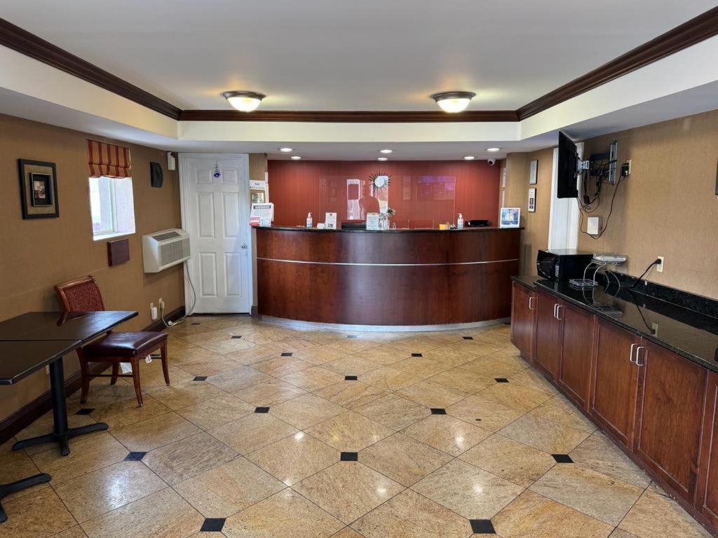 Heritage Inn Milledgeville Bagian luar foto